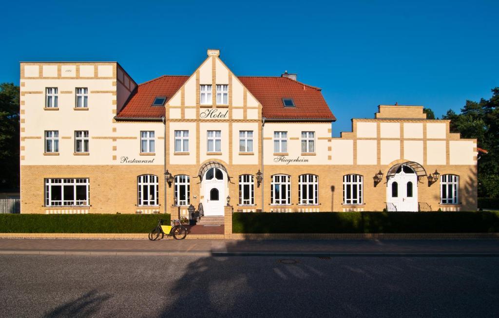 Hotel Fliegerheim Borkheide Eksteriør billede